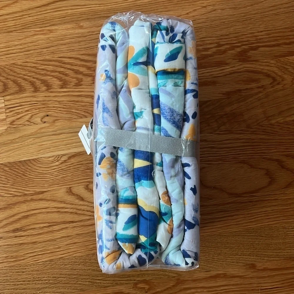 Anthropologie Elspeth Pair of King Shams Size King NWT